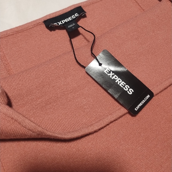 Express | Cropped Sweater Cami - Picture 3 of 6